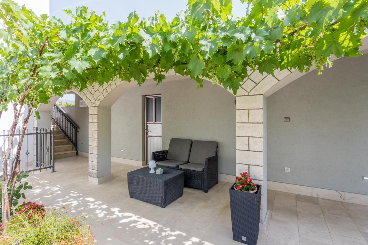 Garden Apartment Dina With Free Parking Σπλιτ Εξωτερικό φωτογραφία