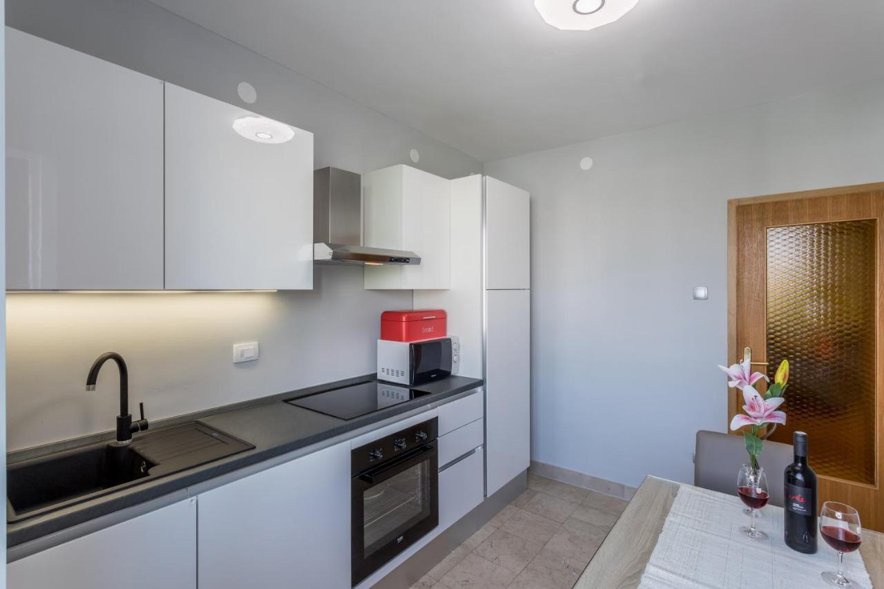 Garden Apartment Dina With Free Parking Σπλιτ Εξωτερικό φωτογραφία