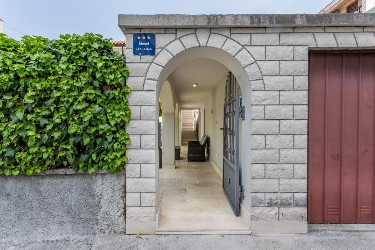 Garden Apartment Dina With Free Parking Σπλιτ Εξωτερικό φωτογραφία