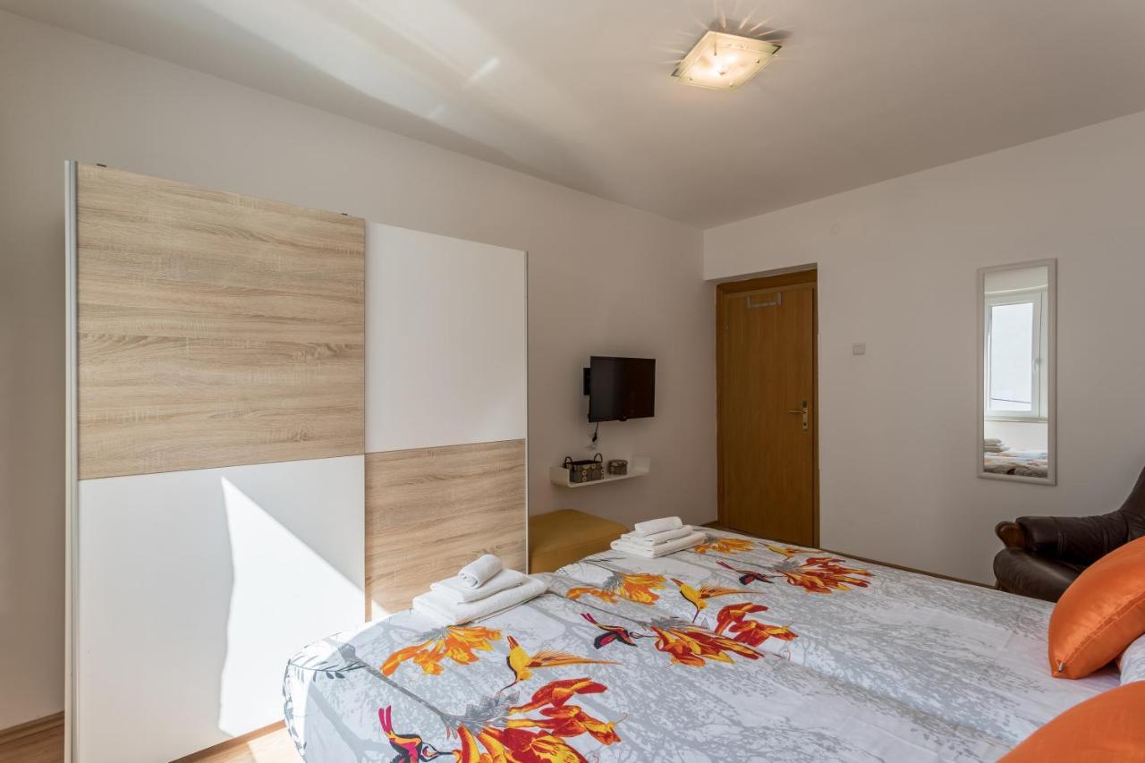 Garden Apartment Dina With Free Parking Σπλιτ Εξωτερικό φωτογραφία
