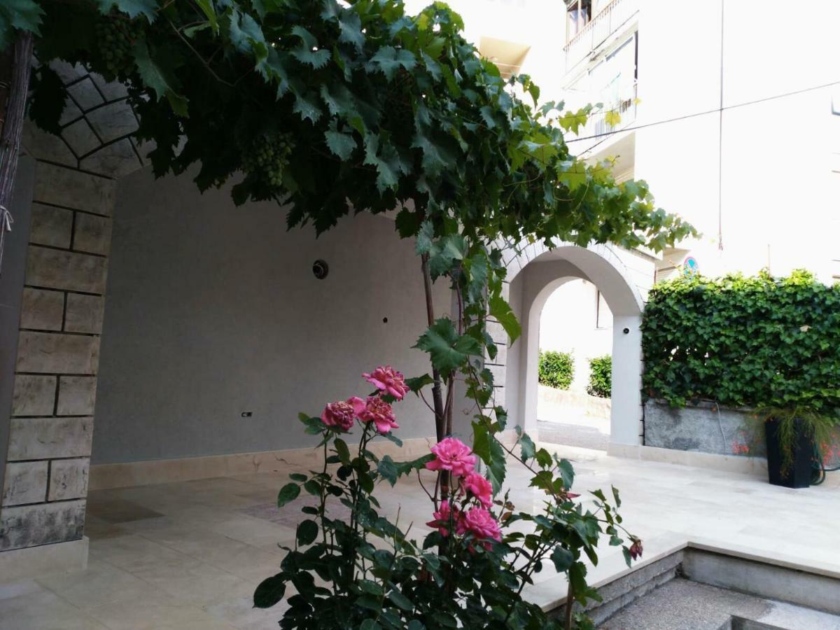 Garden Apartment Dina With Free Parking Σπλιτ Εξωτερικό φωτογραφία